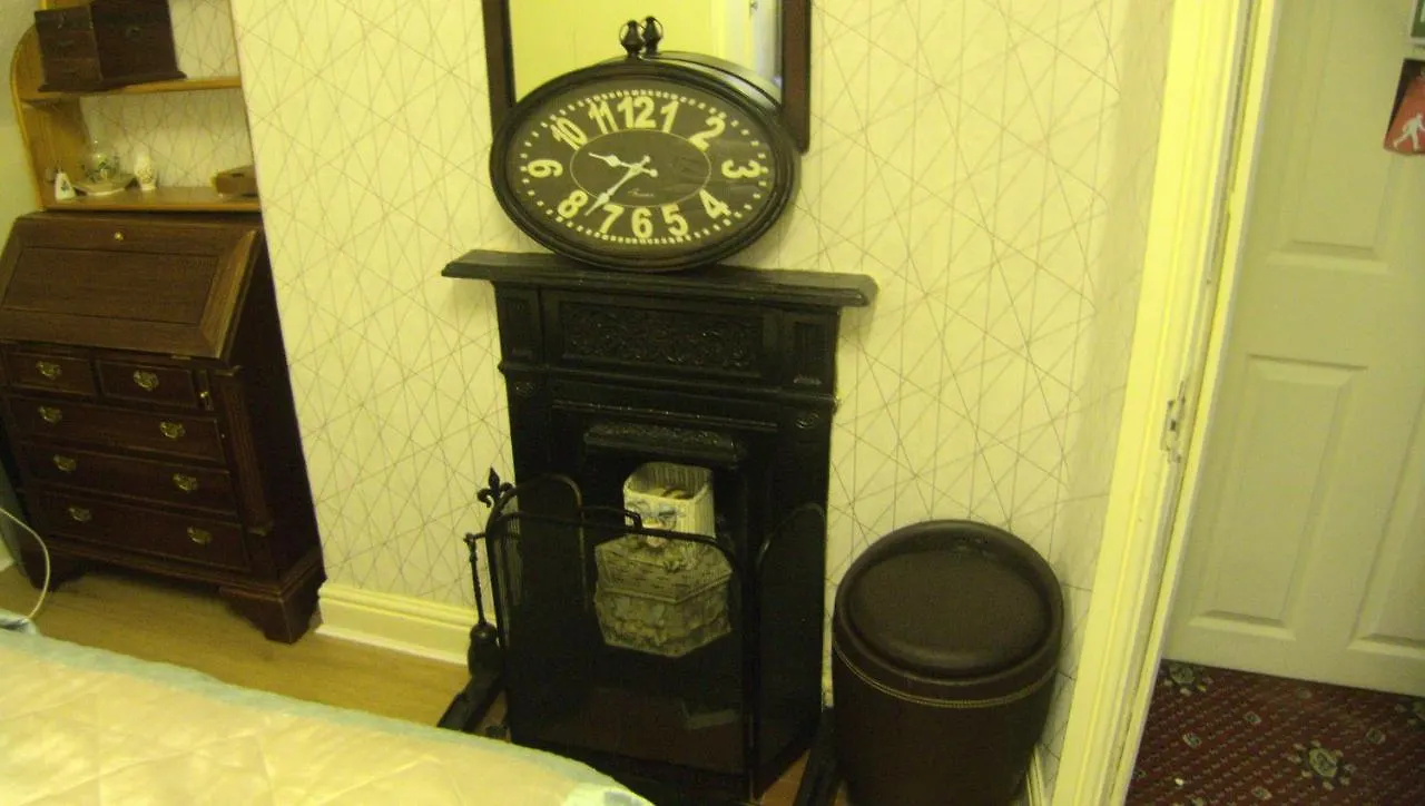 Bed & Breakfast Ms Mccreadys Guest House Doncaster