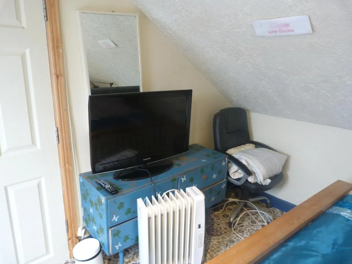 Bed & Breakfast Ms Mccreadys Guest House Doncaster