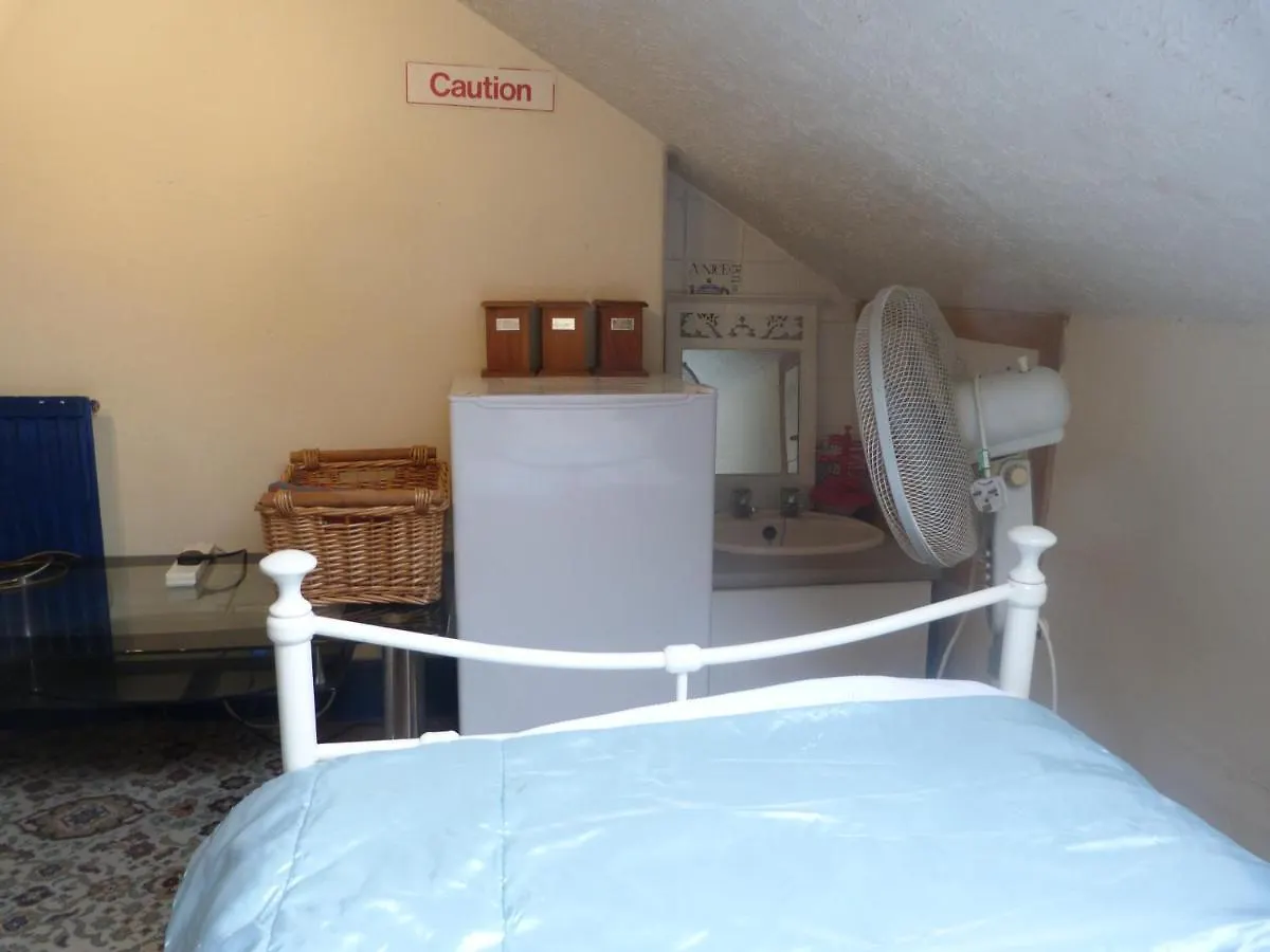 Bed & Breakfast Ms Mccreadys Guest House Doncaster