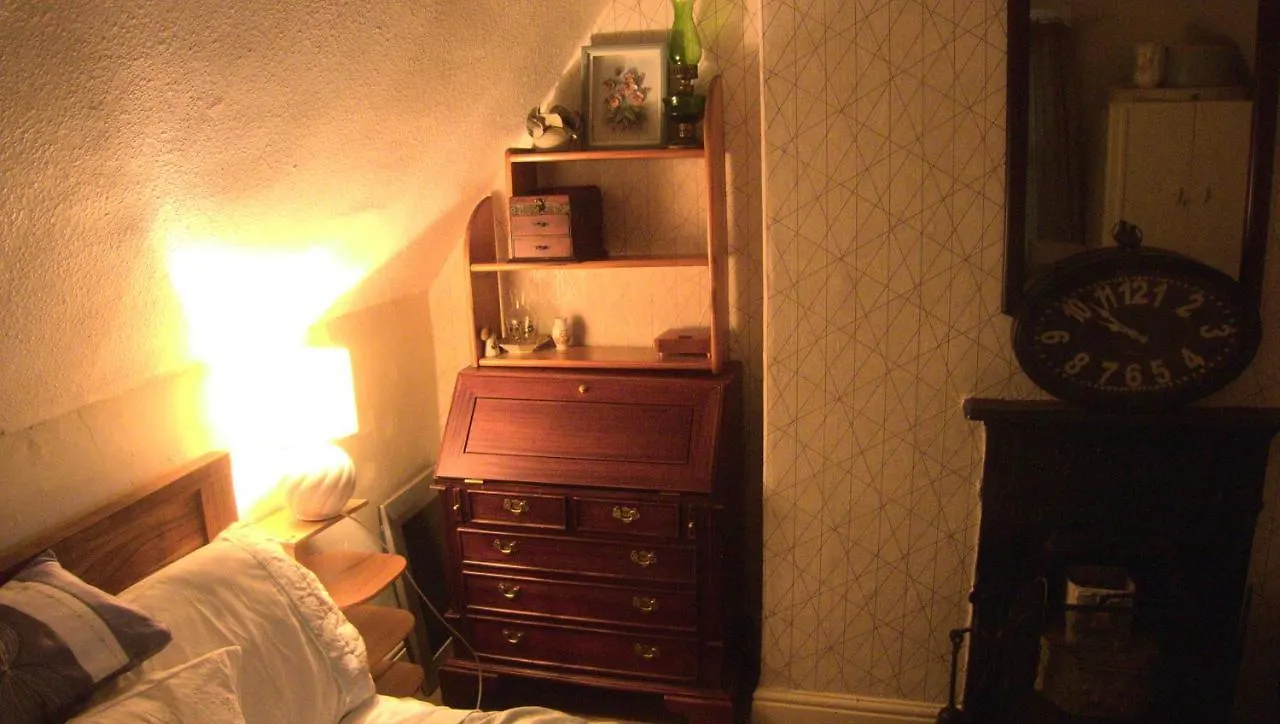 Ms Mccreadys Guest House 동커스터 2*,