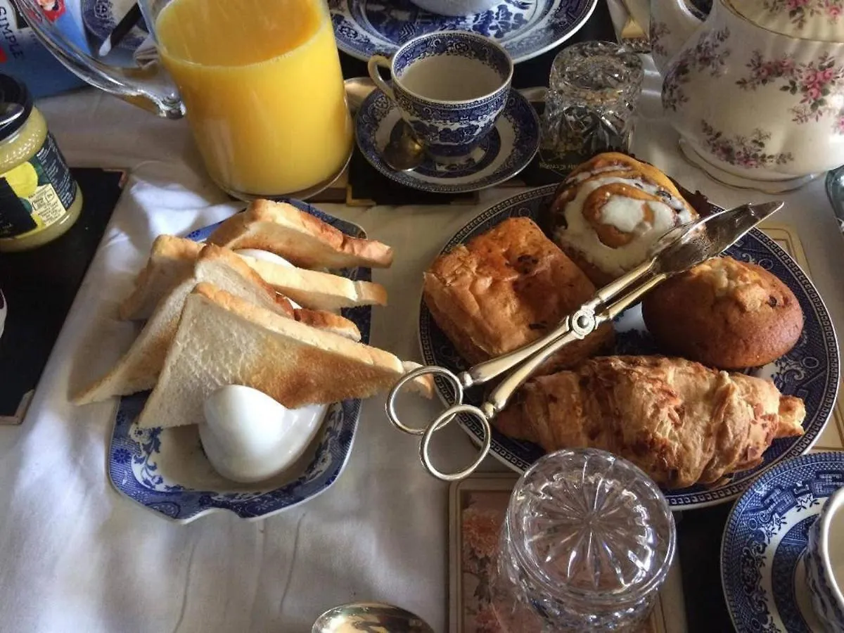 Ms Mccreadys Guest House 동커스터 영국